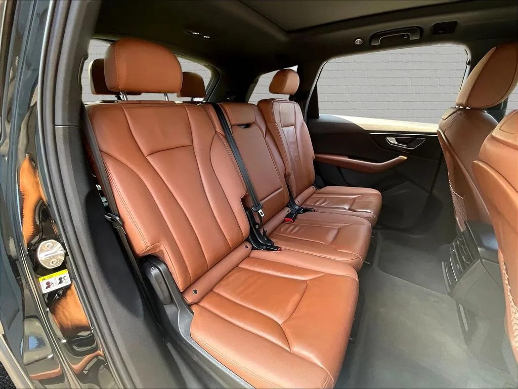Audi Q7 photo 21