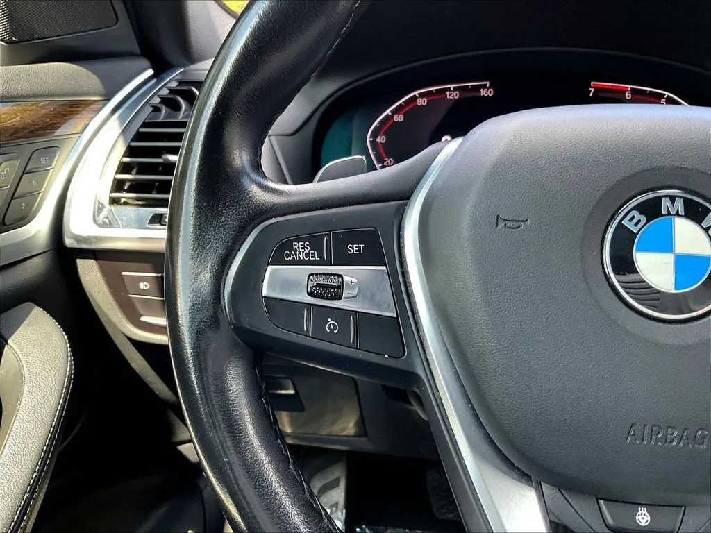 BMW X3 photo 9