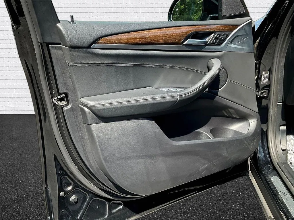 BMW X3 photo 16