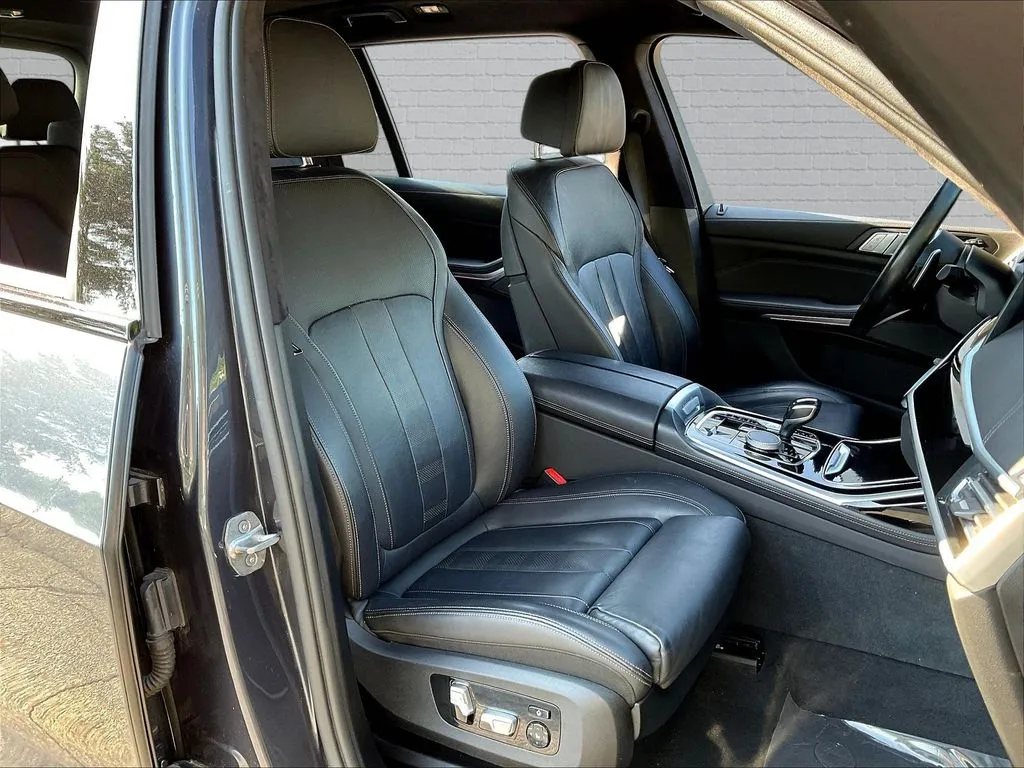 BMW X7 photo 25