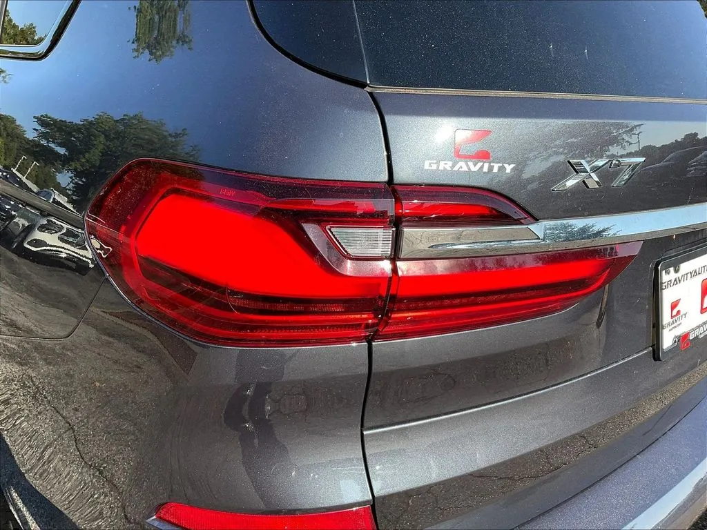 BMW X7 photo 21