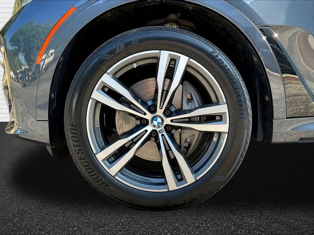 BMW X7 photo 26