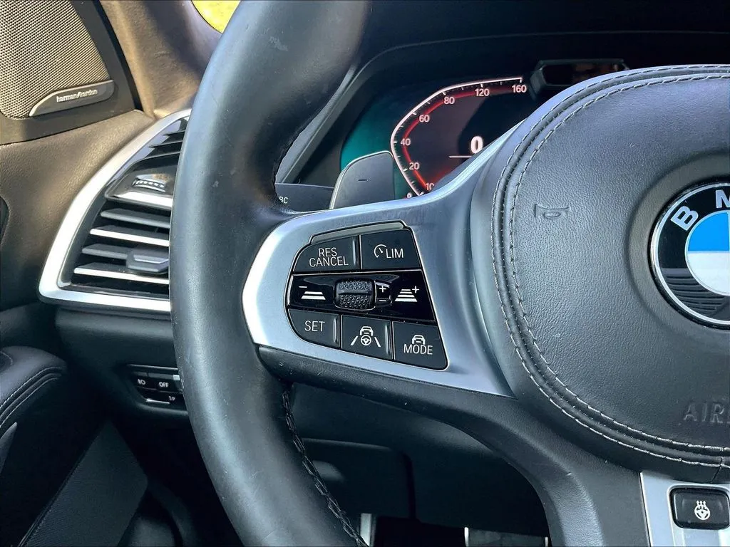BMW X7 photo 11