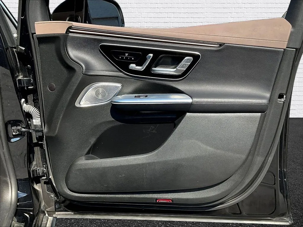 Mercedes-Benz EQE photo 19