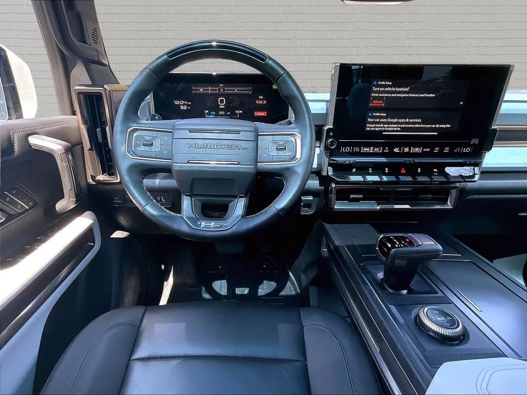 GMC Hummer EV photo 8