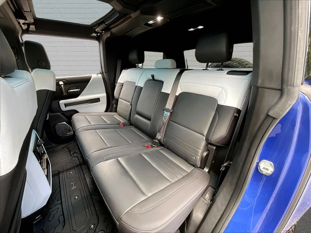 GMC Hummer EV SUV photo 19