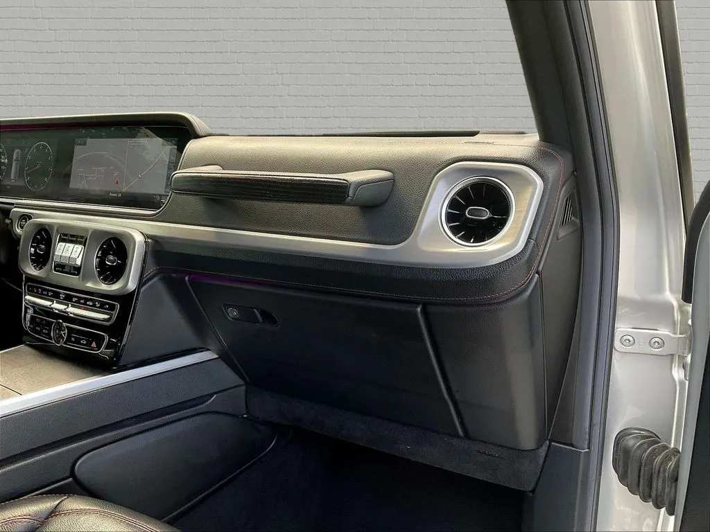 Mercedes-Benz G-Class photo 23