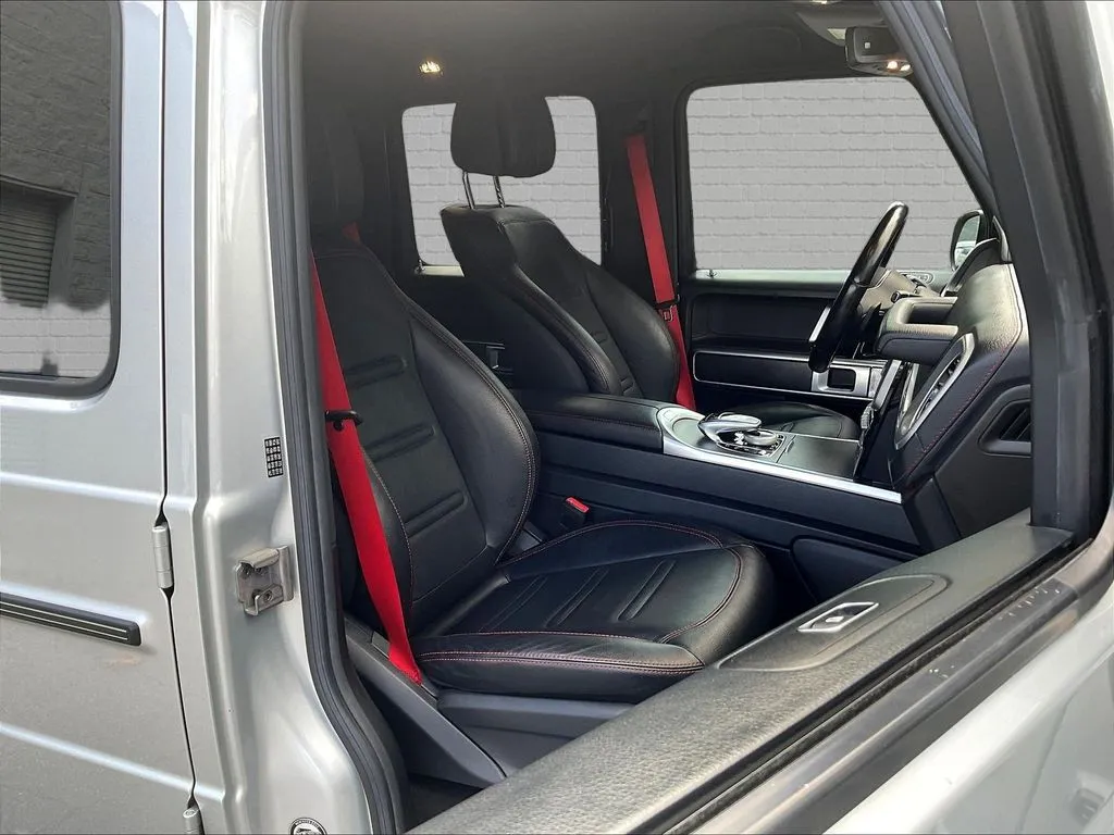 Mercedes-Benz G-Class photo 26