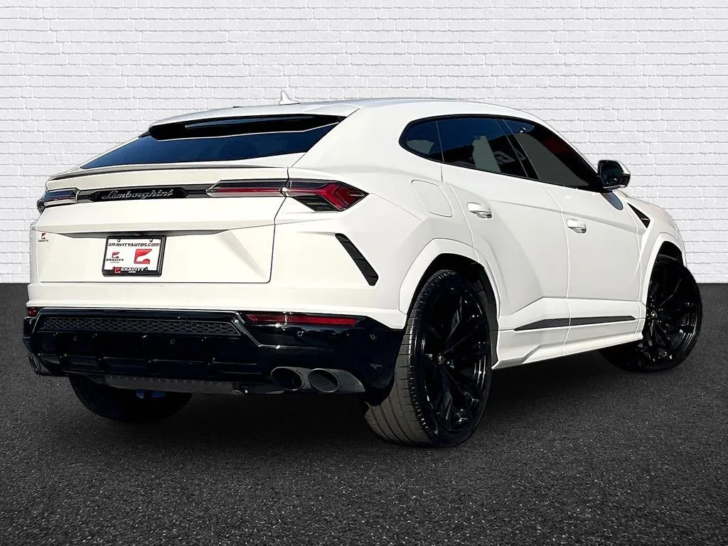 Lamborghini Urus photo 6