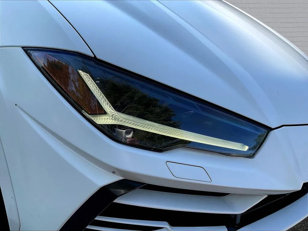 Lamborghini Urus photo 27