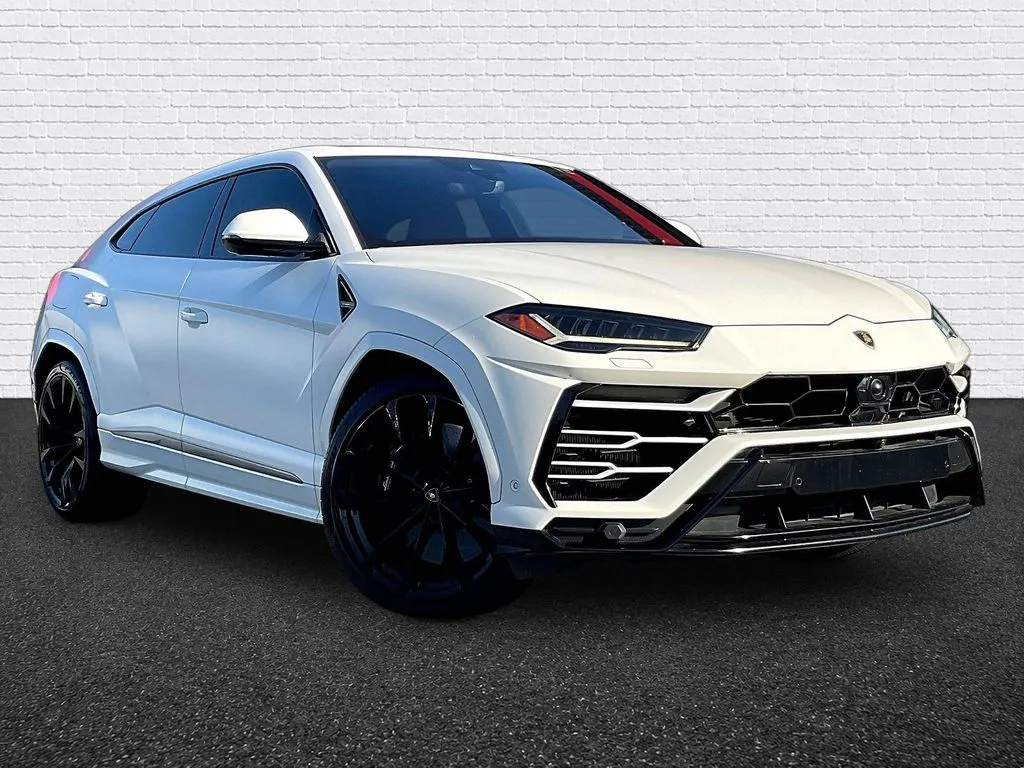 Lamborghini Urus photo 3