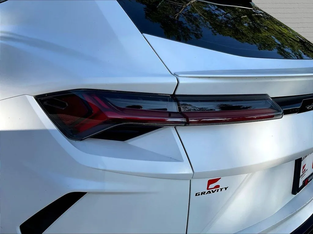 Lamborghini Urus photo 21