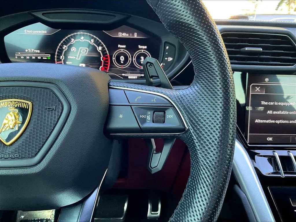 Lamborghini Urus photo 12
