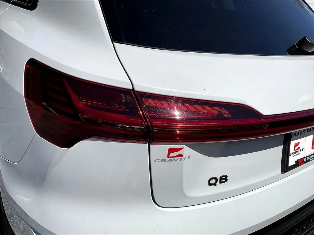 Audi Q8 e-tron photo 19