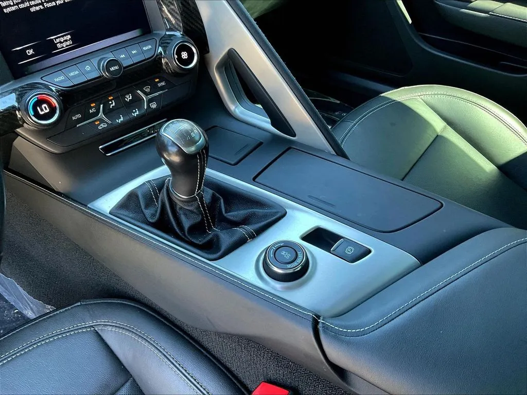 Chevrolet Corvette photo 14