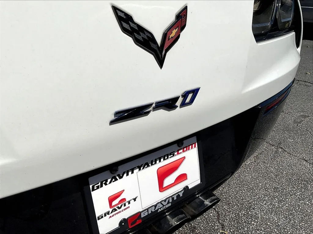 Chevrolet Corvette photo 19