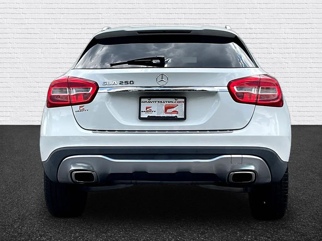 Mercedes-Benz GLA photo 5