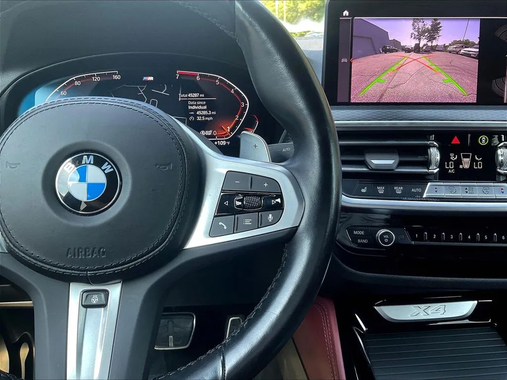BMW X4 photo 12