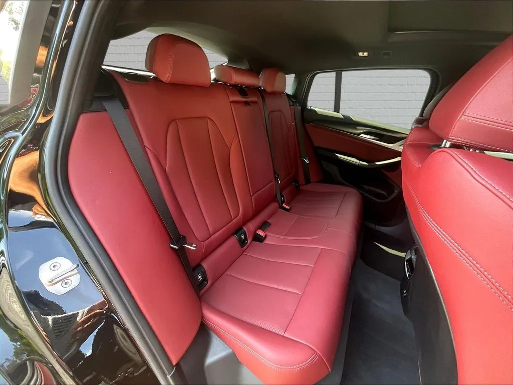 BMW X4 photo 23