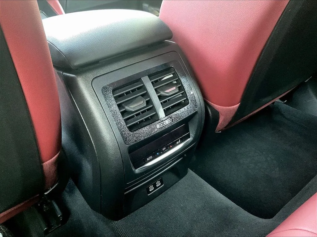 BMW X4 photo 10