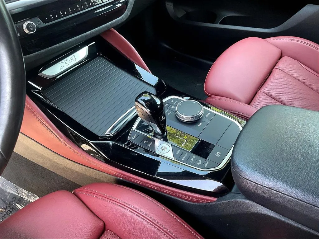 BMW X4 photo 16