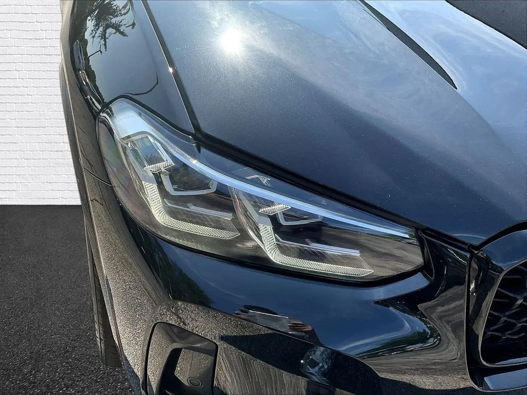 BMW X4 photo 30