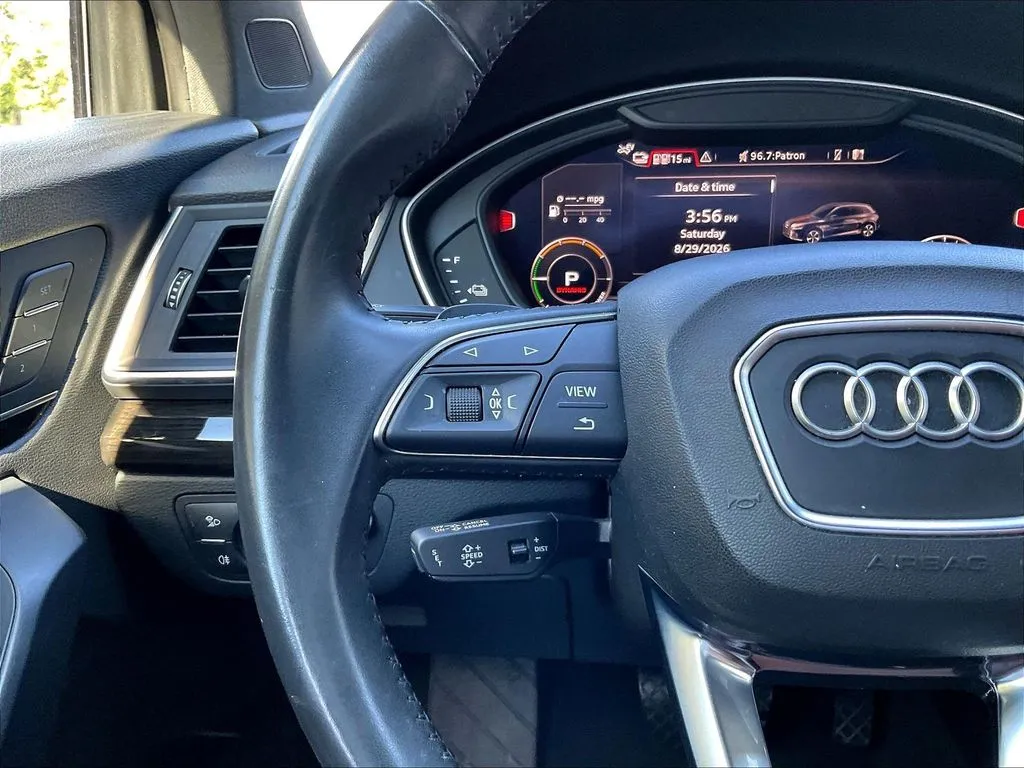 Audi Q5 e photo 11