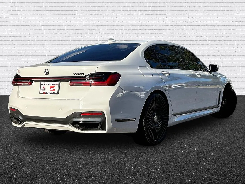 BMW 7 Series photo 6