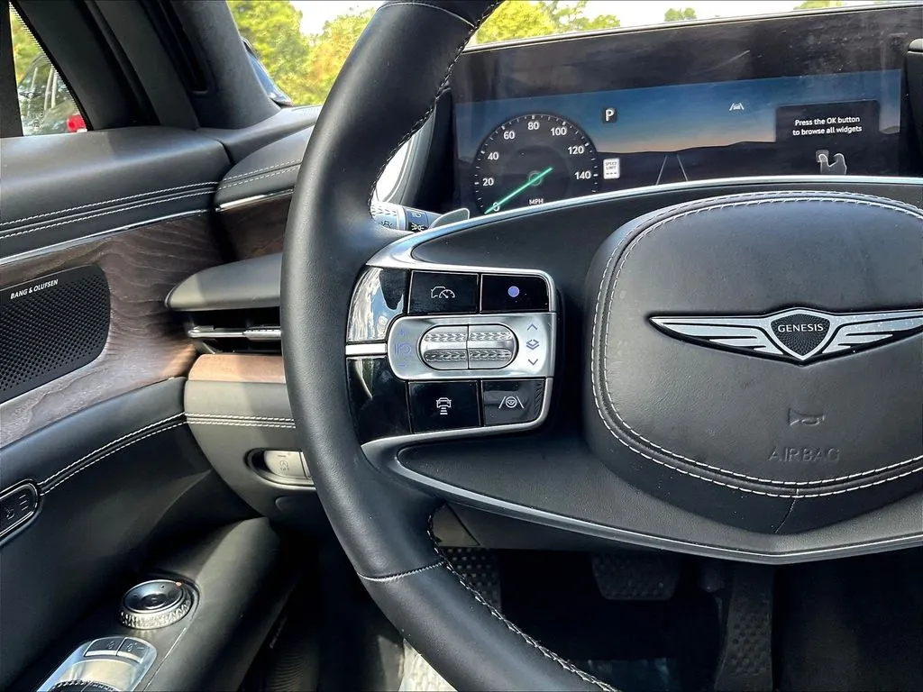 Genesis G90 photo 11