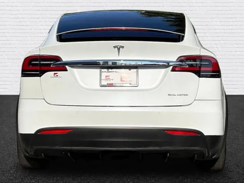 More photos of 2019 Tesla Model X Standard Range at Gravity Autos Roswell, GA