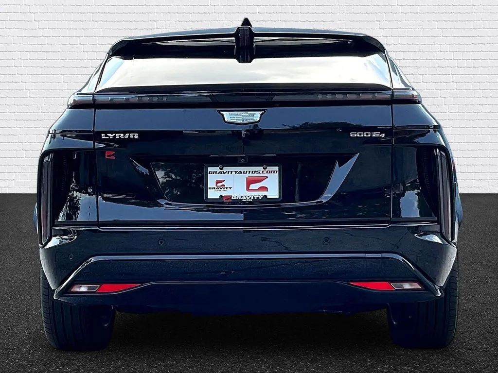 Cadillac LYRIQ photo 5