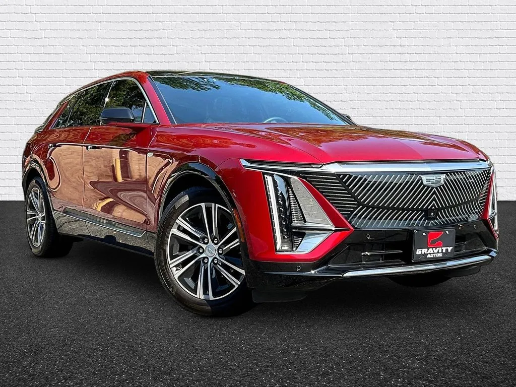 Cadillac LYRIQ photo 3