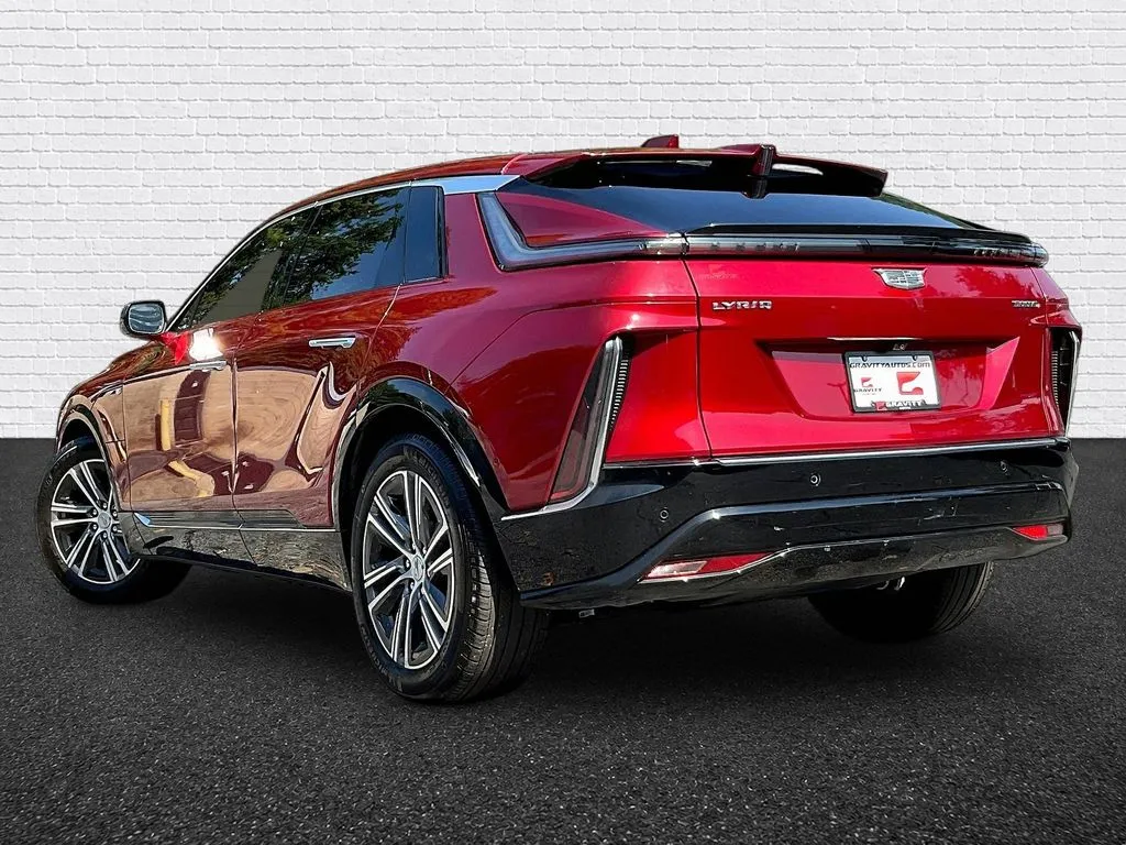 Cadillac LYRIQ photo 4