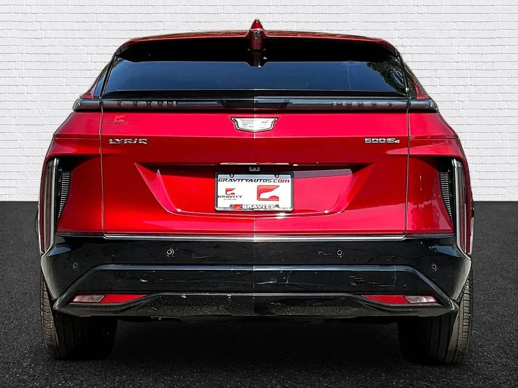 Cadillac LYRIQ photo 5