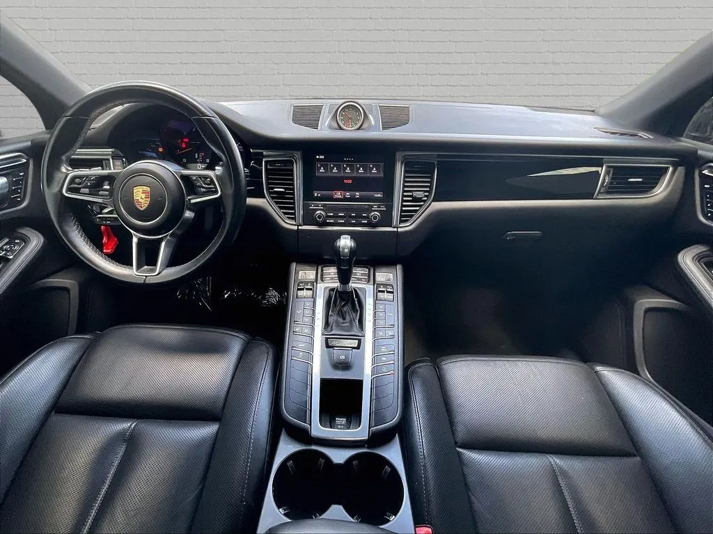 Porsche Macan photo 6