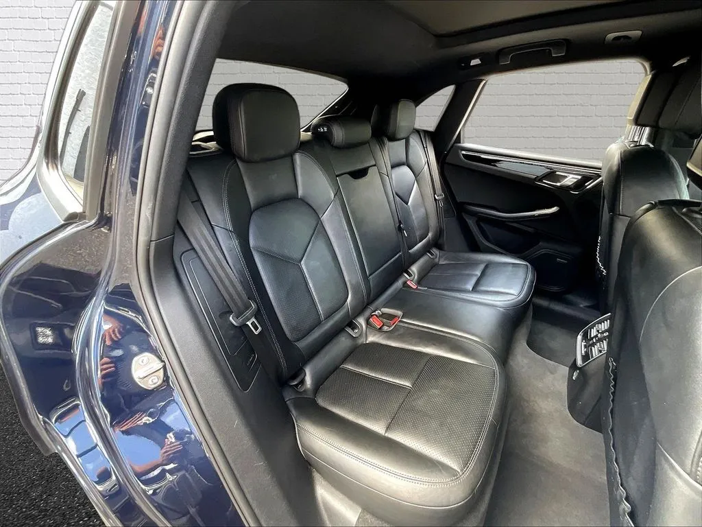 Porsche Macan photo 14