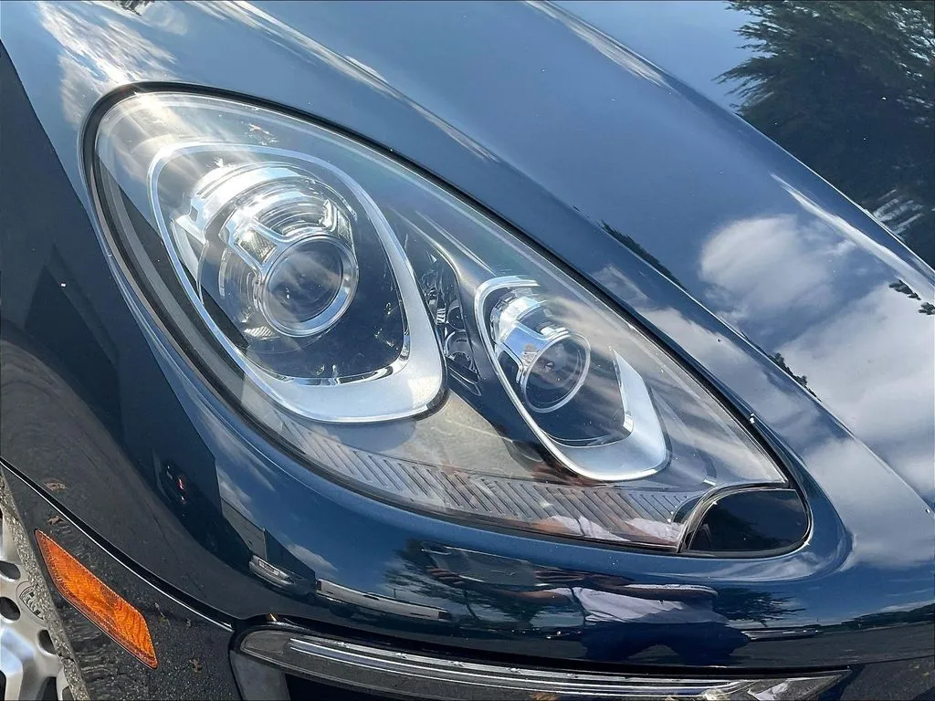 Porsche Macan photo 16