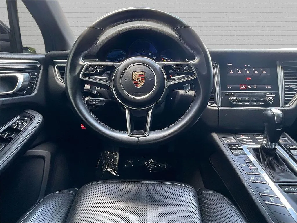 Porsche Macan photo 7
