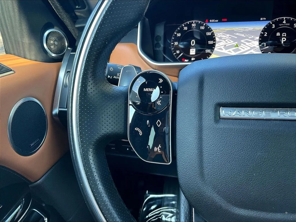 Land Rover Range Rover Sport photo 9