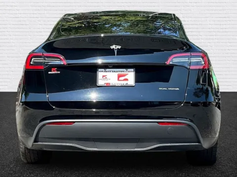 More photos of 2024 Tesla Model Y Long Range at Gravity Autos Roswell, GA