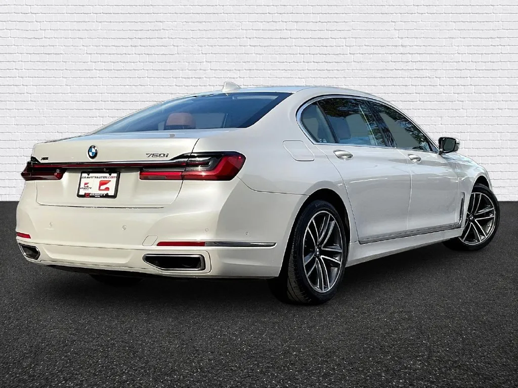 BMW 7 Series photo 5