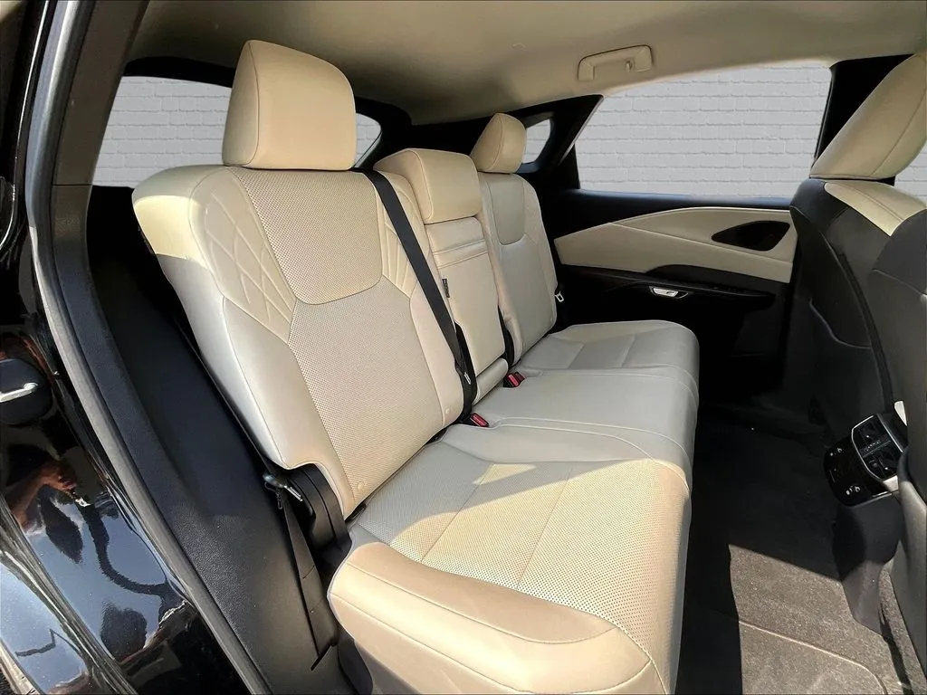 Lexus RX photo 21
