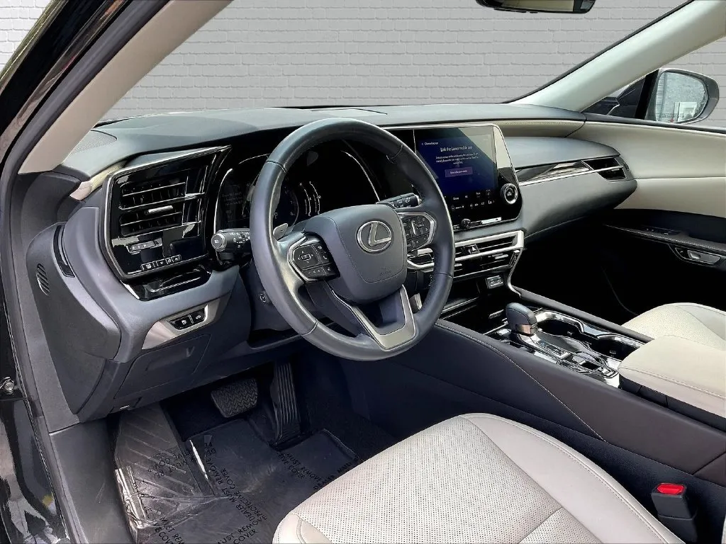 Lexus RX photo 14