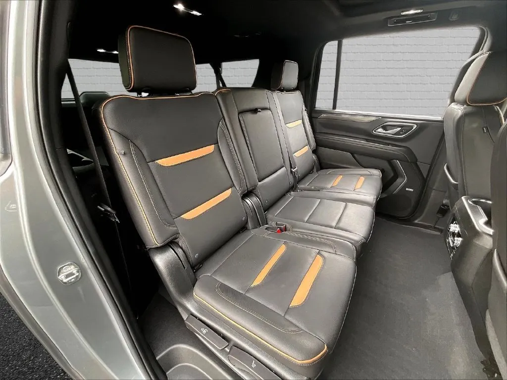 GMC Yukon XL photo 19