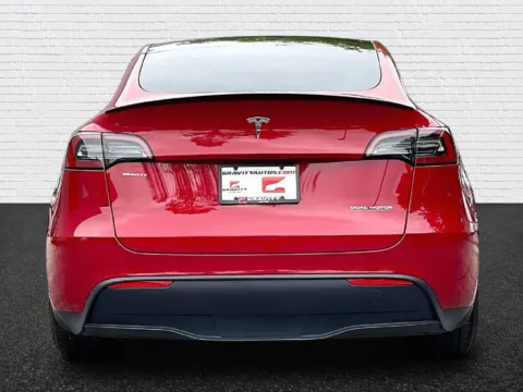 More photos of 2023 Tesla Model Y Performance at Gravity Autos Roswell, GA