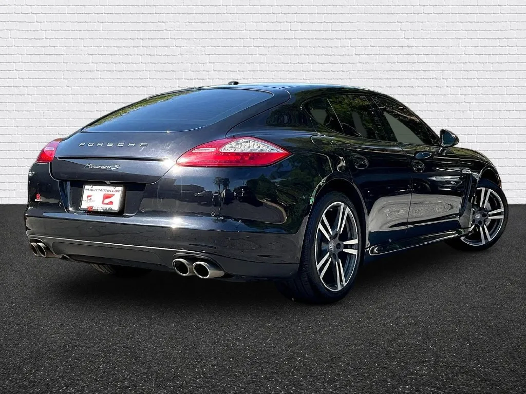 Porsche Panamera photo 6