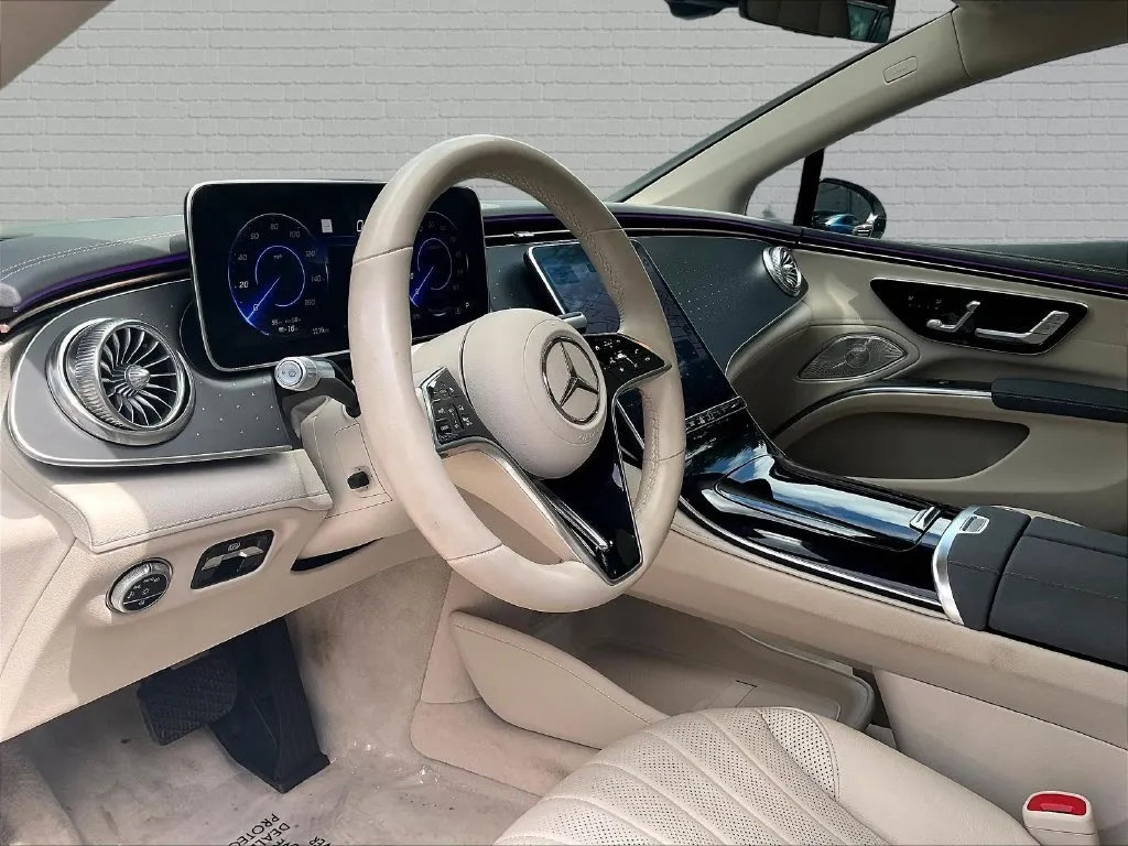 Mercedes-Benz EQS photo 15
