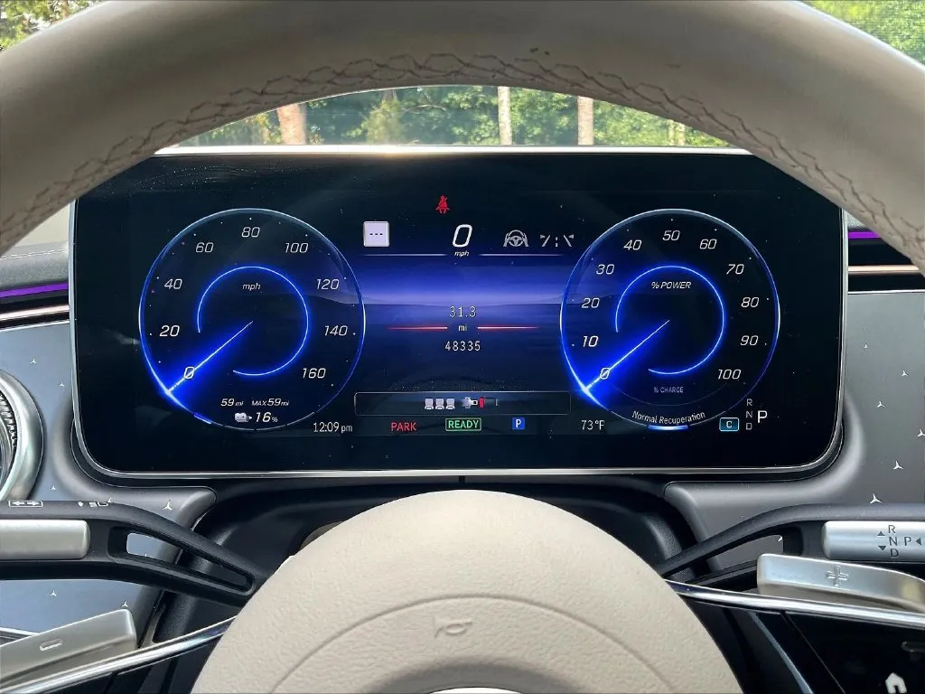 Mercedes-Benz EQS photo 13