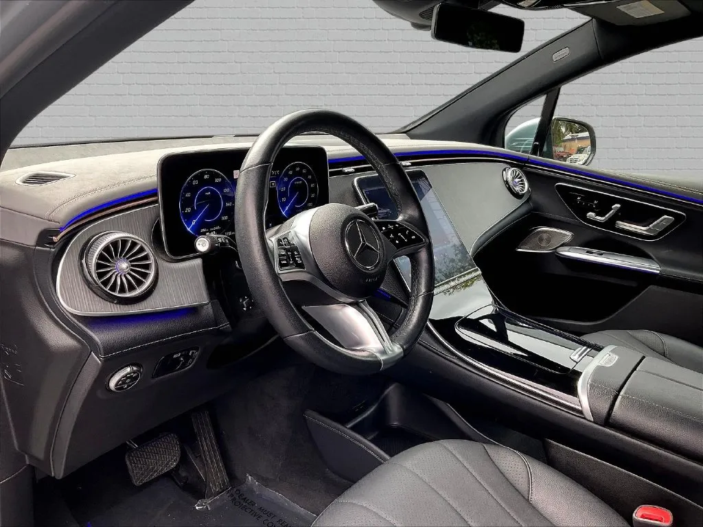Mercedes-Benz EQE photo 12