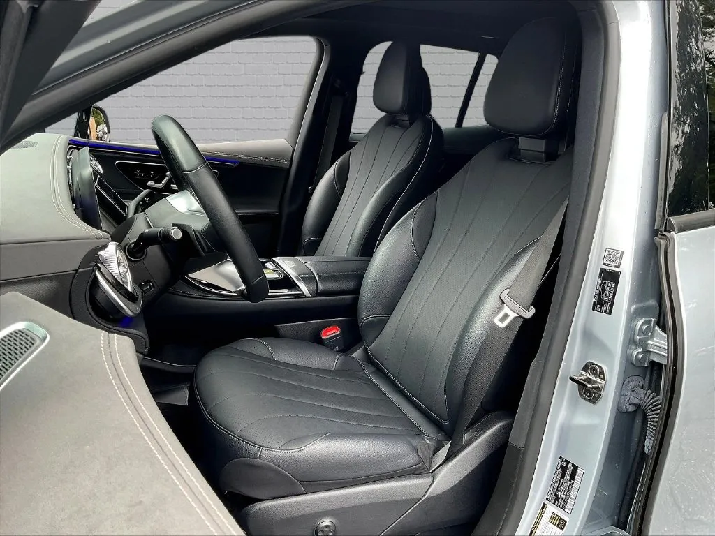 Mercedes-Benz EQE photo 15
